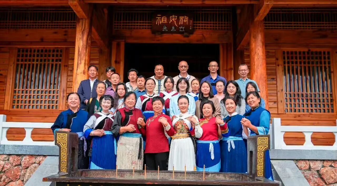 首屆美魯納西村杯“我的祖母”主題活動征稿啟事